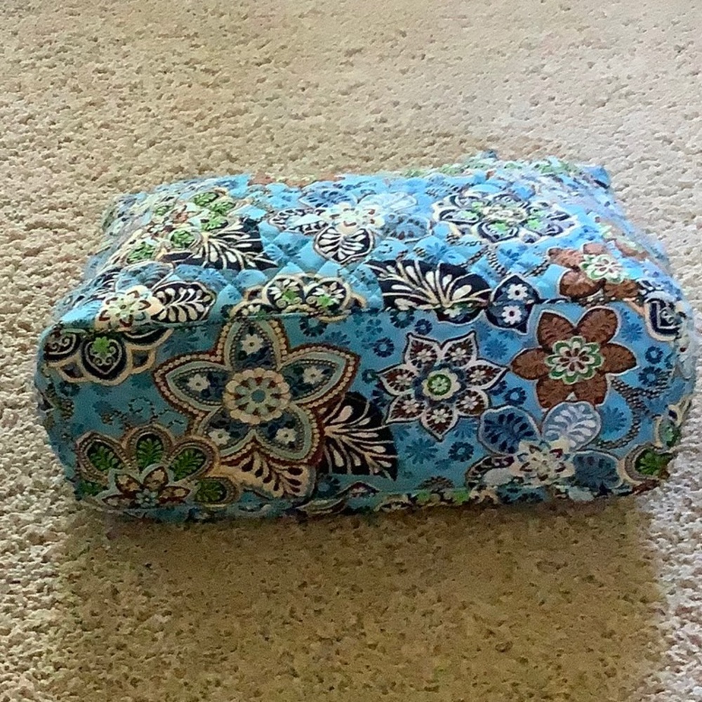 NWOT-Vera Bradley bag - Picture 6 of 8